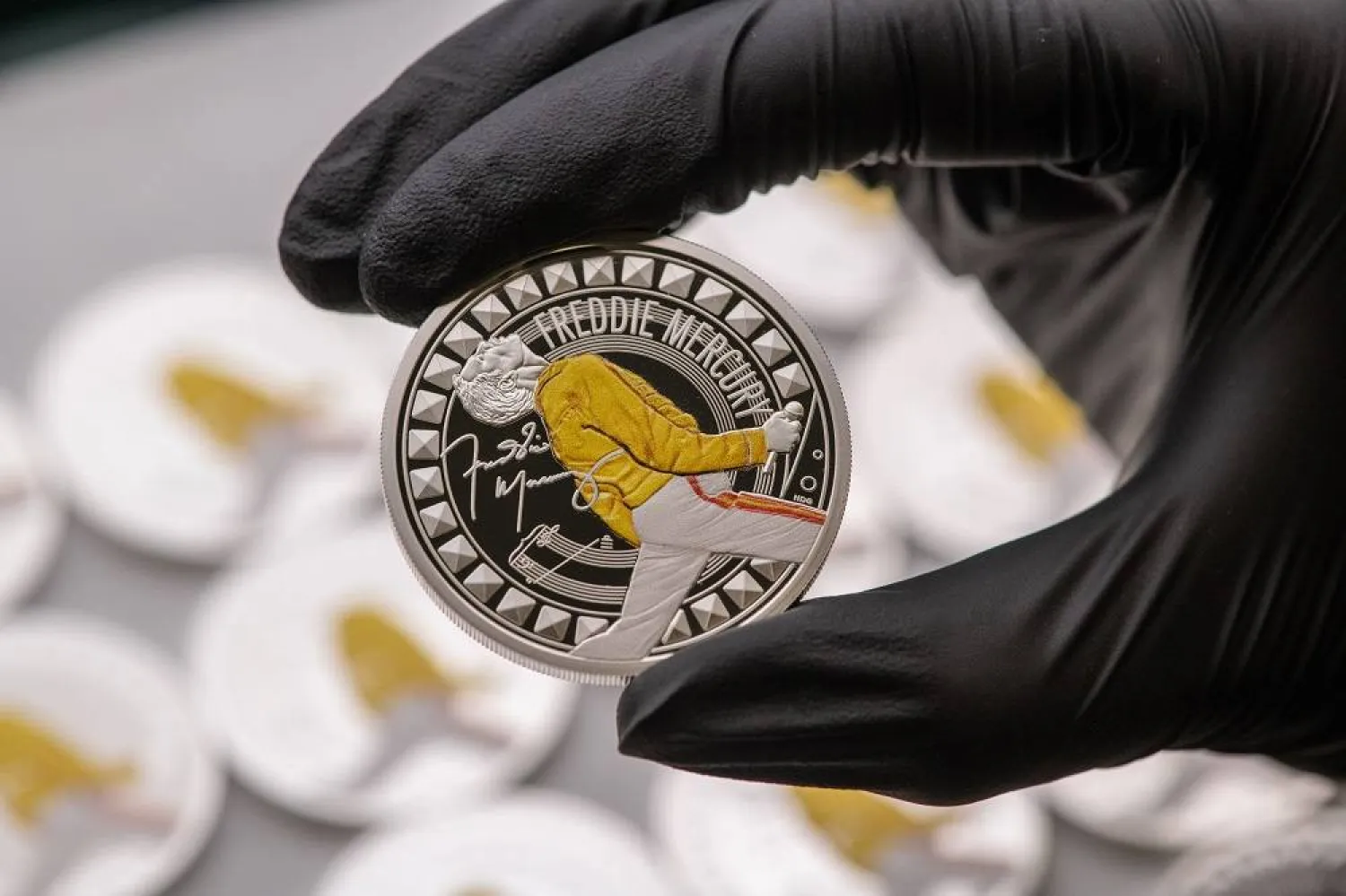This photo provided by Royal Mint on Nov. 15, 2025, shows a UK coin to celebrate one of the greatest showmen of all time, Freddie Mercury. (Royal Mint via AP) 