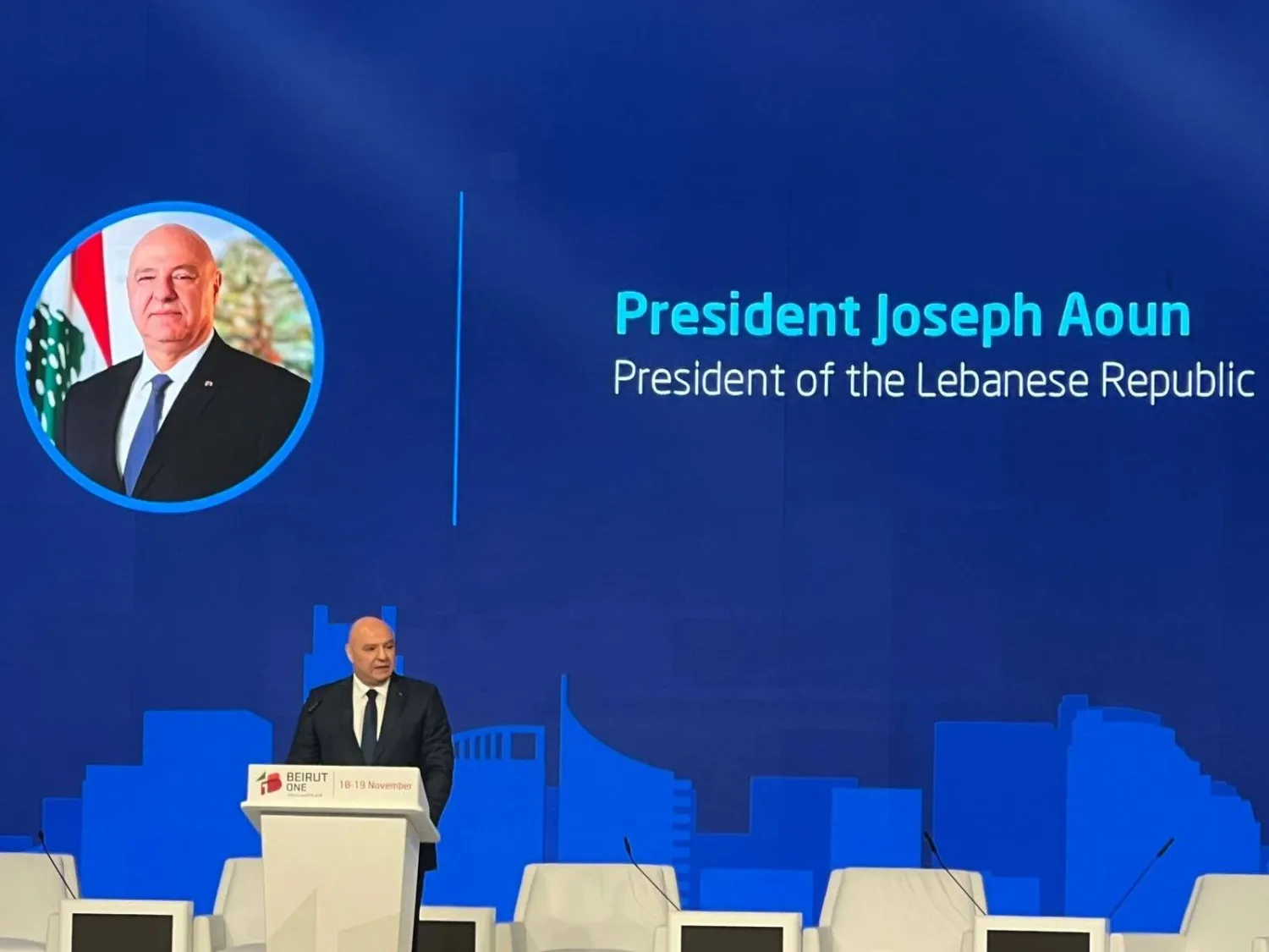 رئيس الجمهورية اللبناني يتحدث في افتتاح مؤتمر بيروت (واحد) (إكس)