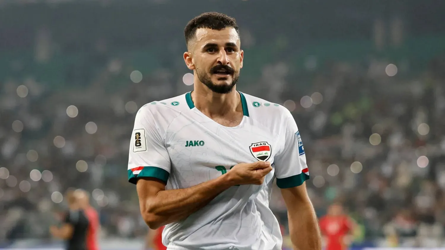 أيمن حسين لاعب العراق (وسائل إعلام عراقية)