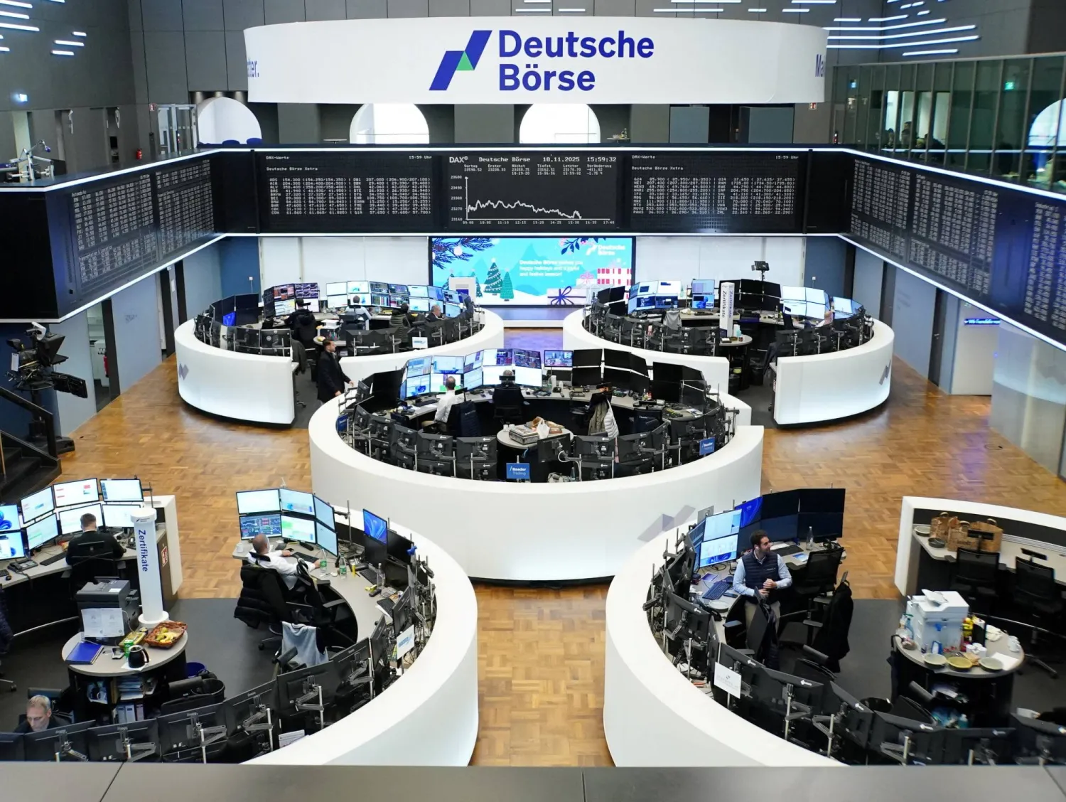 مخطط مؤشر الأسهم الألماني «داكس» في بورصة فرنكفورت (رويترز)