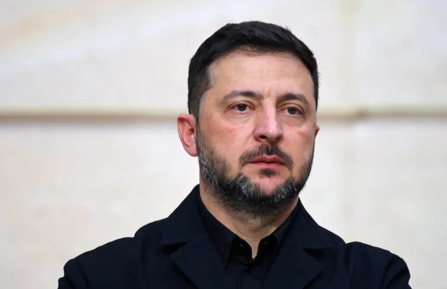 Ukrainian President Volodymyr Zelenskiy attends a joint press conference with French President Emmanuel Macron (not seen) at the Elysee Palace in Paris, France, November 17, 2025. REUTERS/Sarah Meyssonnier/Pool