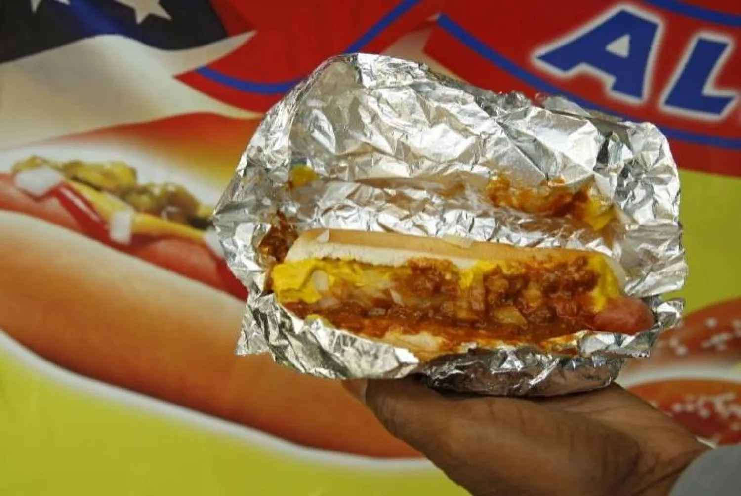 الاستهلاك العالمي للأطعمة فائقة المعالجة يتزايد (رويترز)