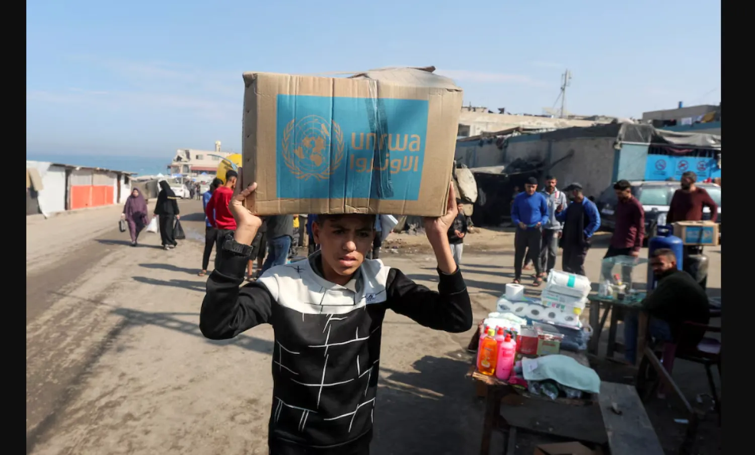 إسرائيل قطعت علاقاتها مع «الأونروا» بعد أن اتهمت نحو 10 من موظفيها بالمشاركة في هجوم «حماس» (رويترز)