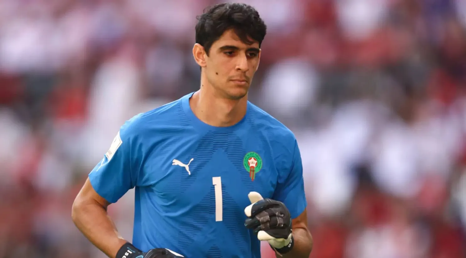 ياسين بونو (رويترز)