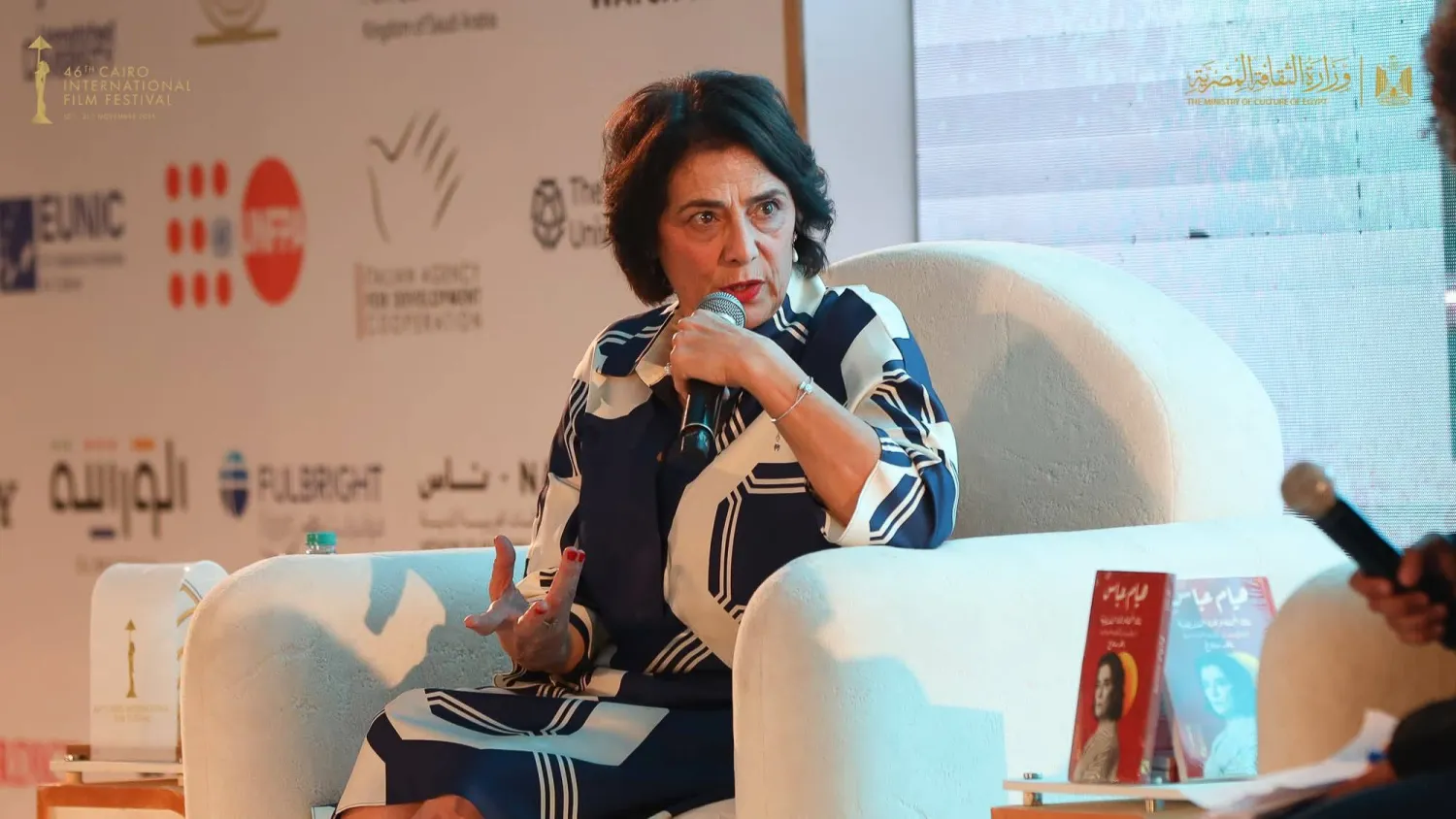 قالت خلال جلسة حوارية إن هويتها فلسطينية عربية - القاهرة السينمائي