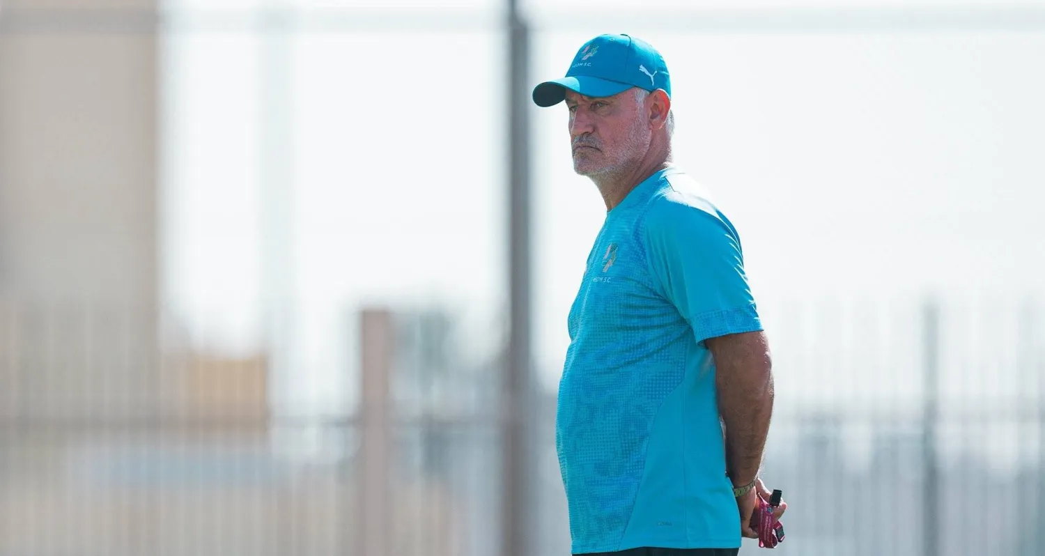 الفرنسي كريستوف غالتييه مدرب فريق نيوم (نادي نيوم)