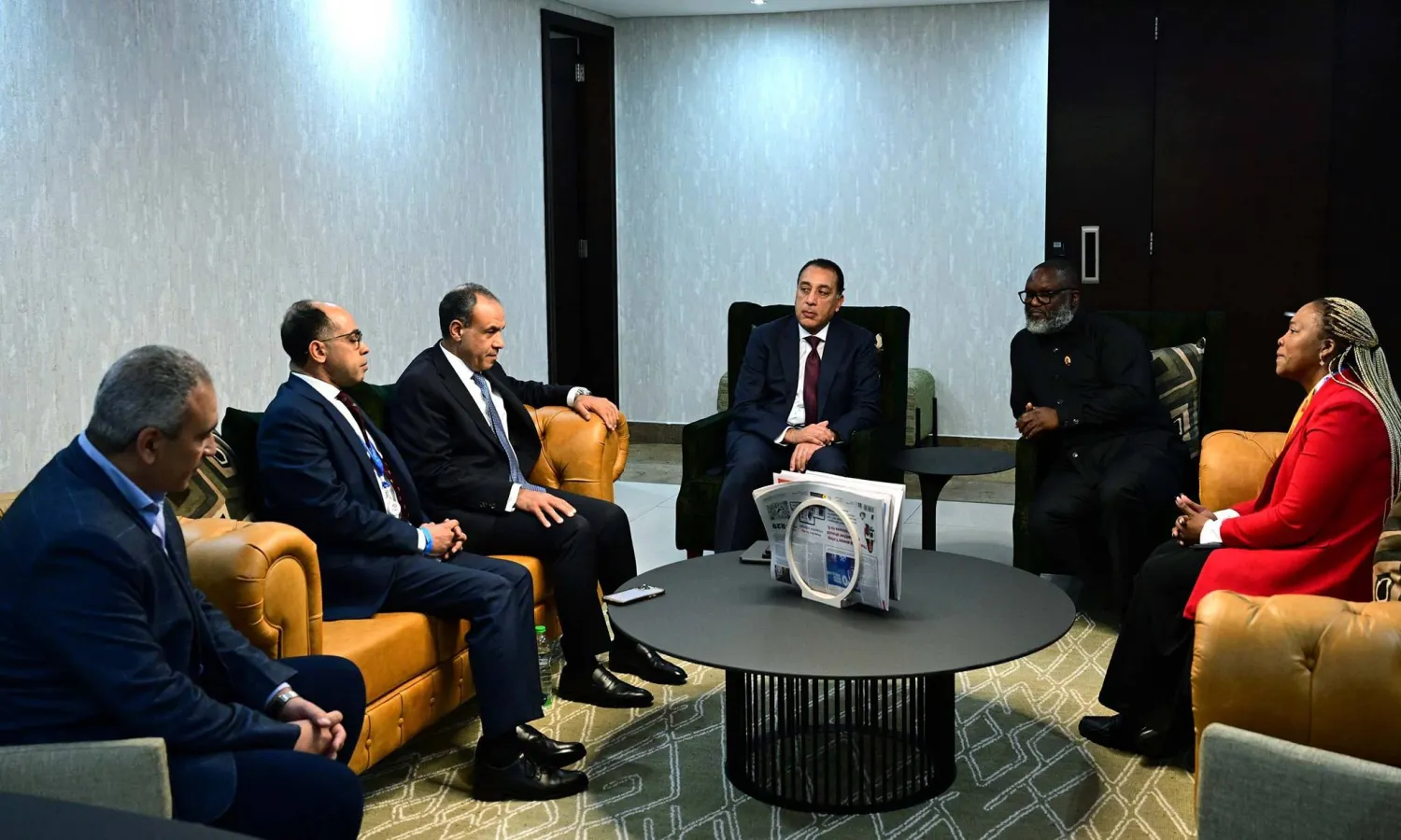 رئيس الوزراء المصري خلال لقاءات في جوهانسبرغ لتعزيز «الشراكة» مع جنوب أفريقيا (مجلس الوزراء المصري) 