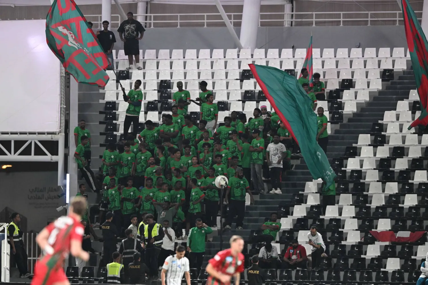 جماهير الاتفاق تترقب نقلة نوعية في أداء فريقها (تصوير: عبدالرحمن السالم)