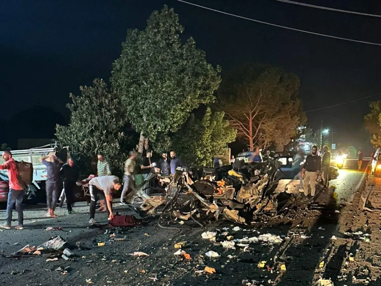 İsrail'in Frun'a düzenlediği saldırının gerçekleştiği yerden bir görüntü, (X)