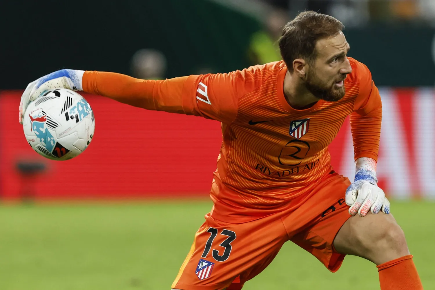 يان أوبلاك حارس مرمى أتلتيكو مدريد (إ.ب.أ)