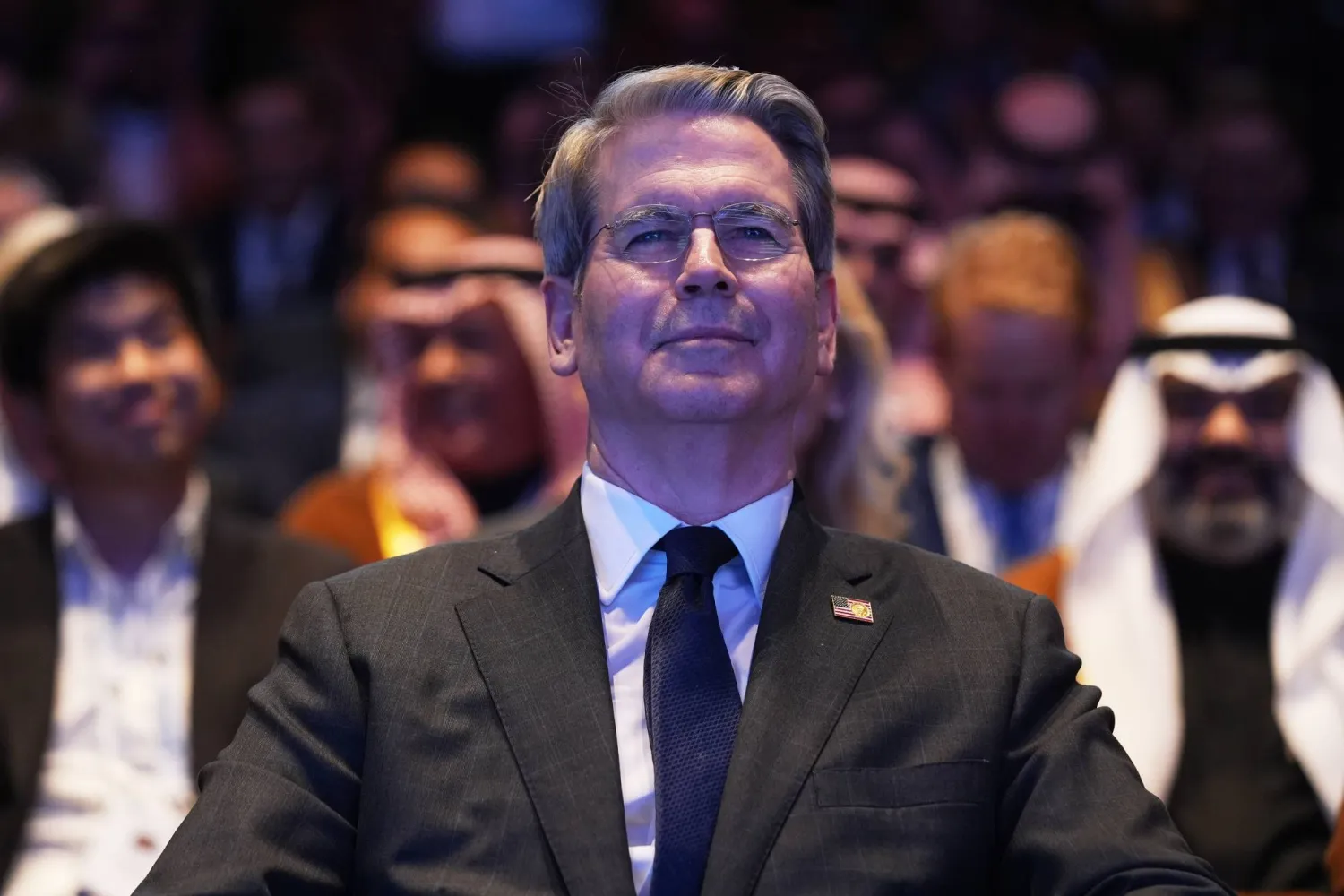 بيسنت خلال مشاركته في منتدى الاستثمار الأميركي السعودي في واشنطن (أ.ب)