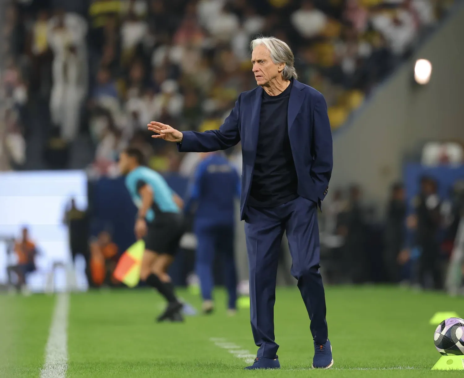 البرتغالي خورخي خيسوس مدرب فريق النصر (تصوير: عبد العزيز النومان) 