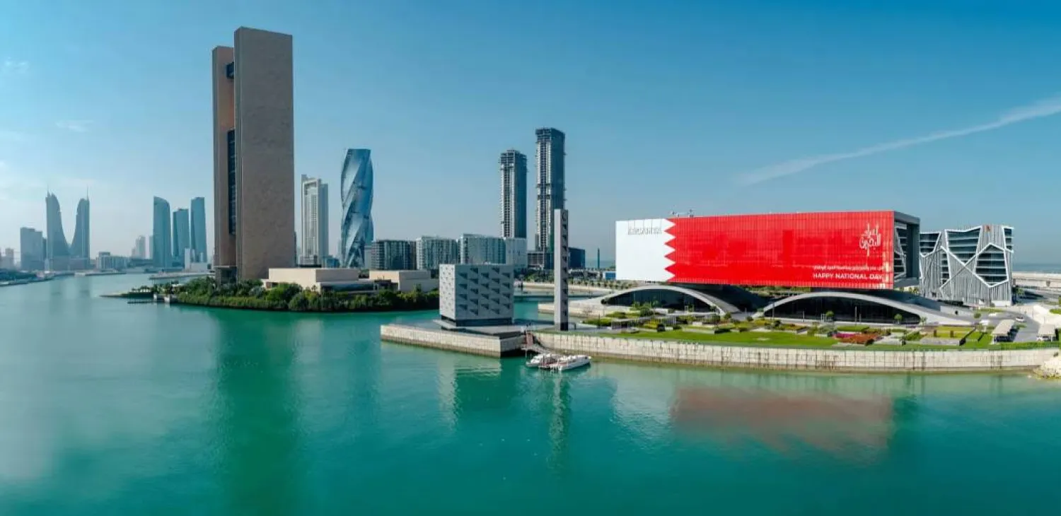 جانب من منطقة الخليج التجارية في العاصمة البحرينية المنامة (الشرق الأوسط)