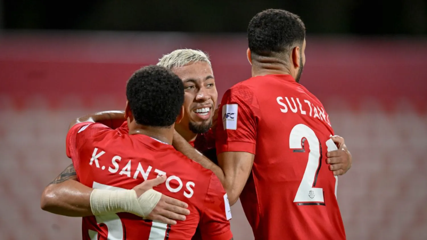 فرحة لاعبي شباب الأهلي بالفوز على الغرافة (الاتحاد الآسيوي)