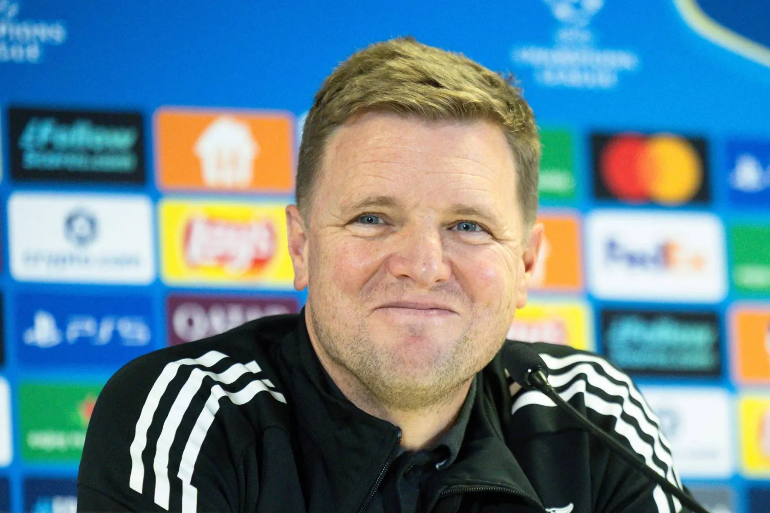 إيدي هاو مدرب نيوكاسل يونايتد (أ.ف.ب)