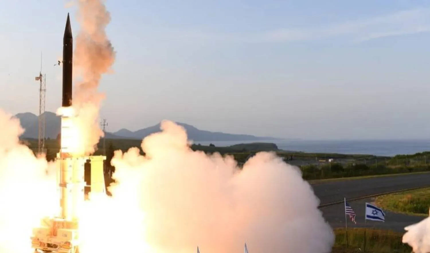 منظومة «آرو-3» خلال سلسلة اختبارات اعتراض حيّة (أرشيفية-رويترز)