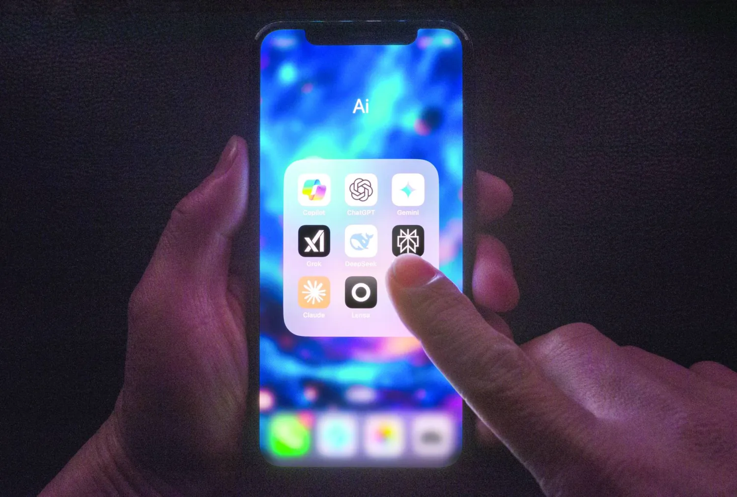 أفضل تطبيقات الدردشة الرئيسية بالذكاء الاصطناعي في الأجهزة الجوالة