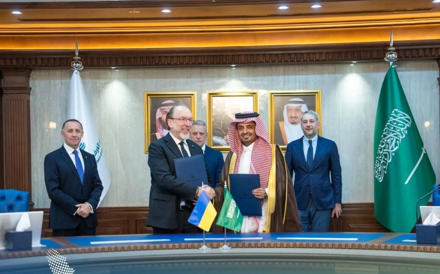 توقيع مذكرة تفاهم بين اتحاد الغرف السعودية وغرفة التجارة والصناعة الأوكرانية لتعزيز التجارة والاستثمار (إكس)