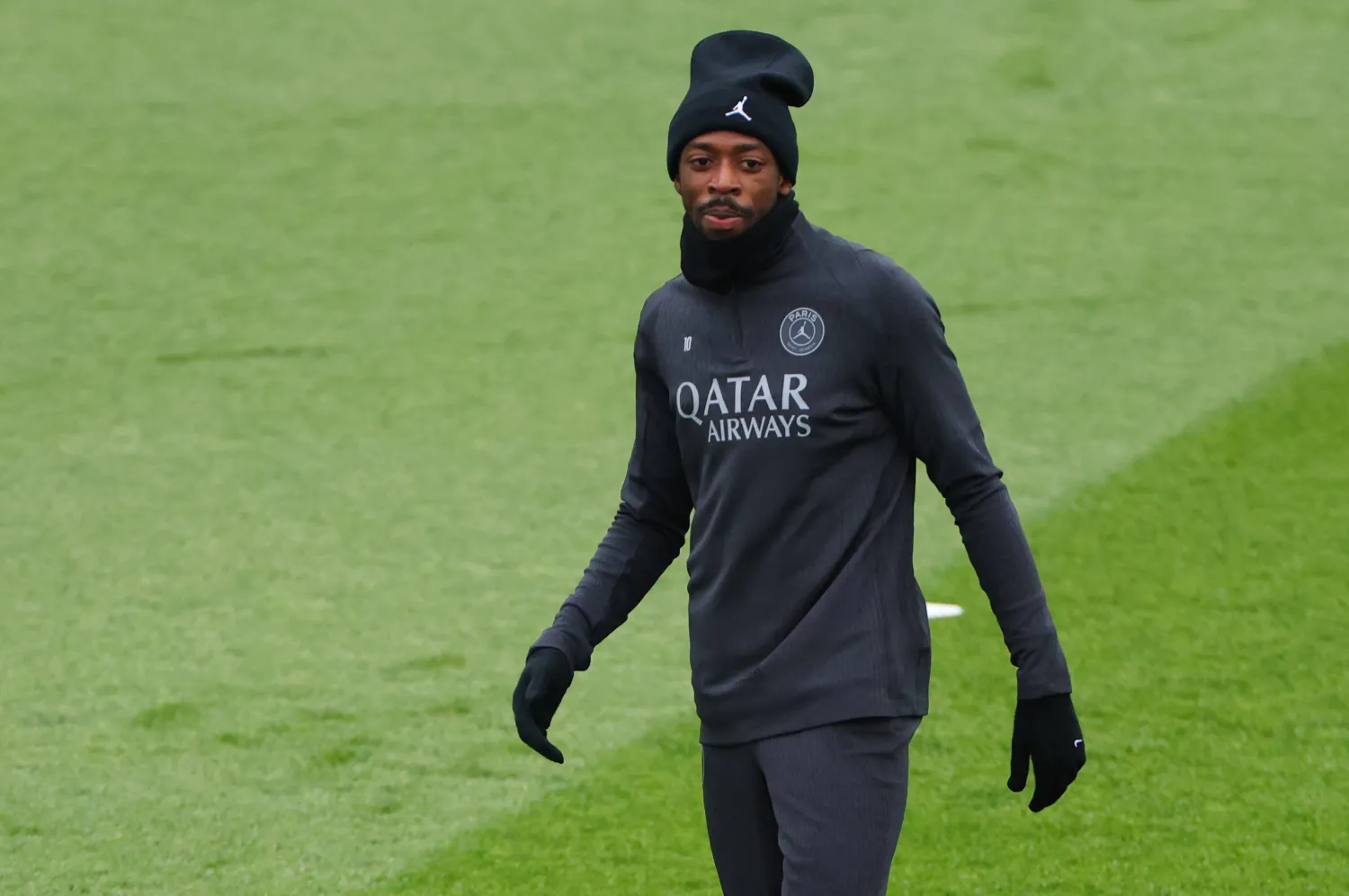 المهاجم الفرنسي عثمان ديمبيلي (رويترز)