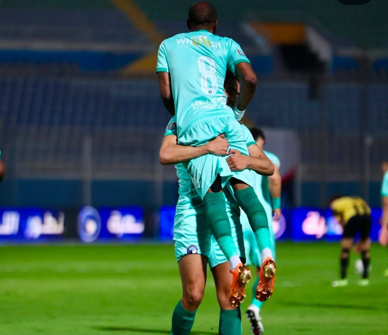 فرحة لاعبي بيراميدز بالهدف الثاني في مرمى المقاولون العرب (نادي بيراميدز)