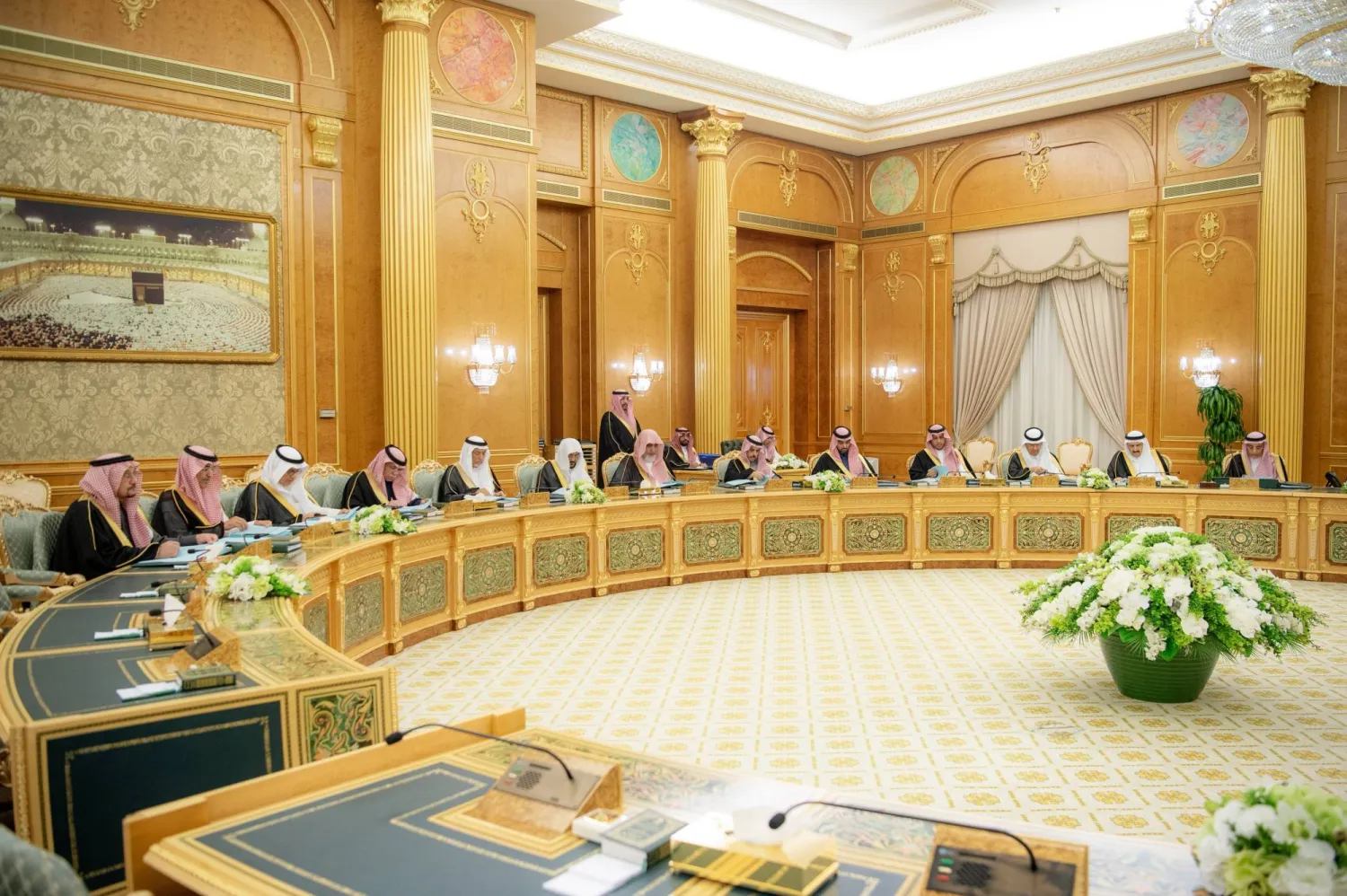 أكد الأمير عبد العزيز بن تركي الفيصل أن موافقة مجلس الوزراء على نظام الرياضة تعكس دعم القيادة للقطاع (واس)