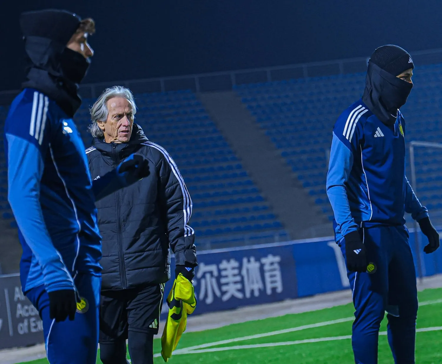 خيسوس استدعى أربعة أسماء من فريق تحت 21 لقائمة المباراة (نادي النصر) 