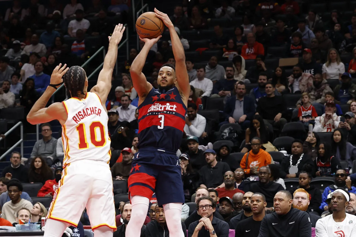 سي جيه ماكولوم (رويترز)