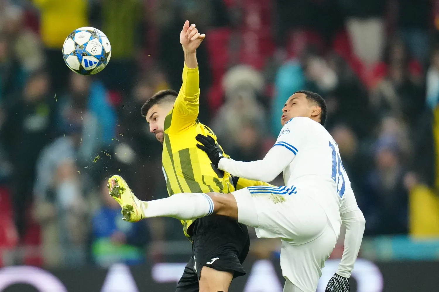 من المباراة التي جمعت كوبنهاغن وكيرات (إ.ب.أ)