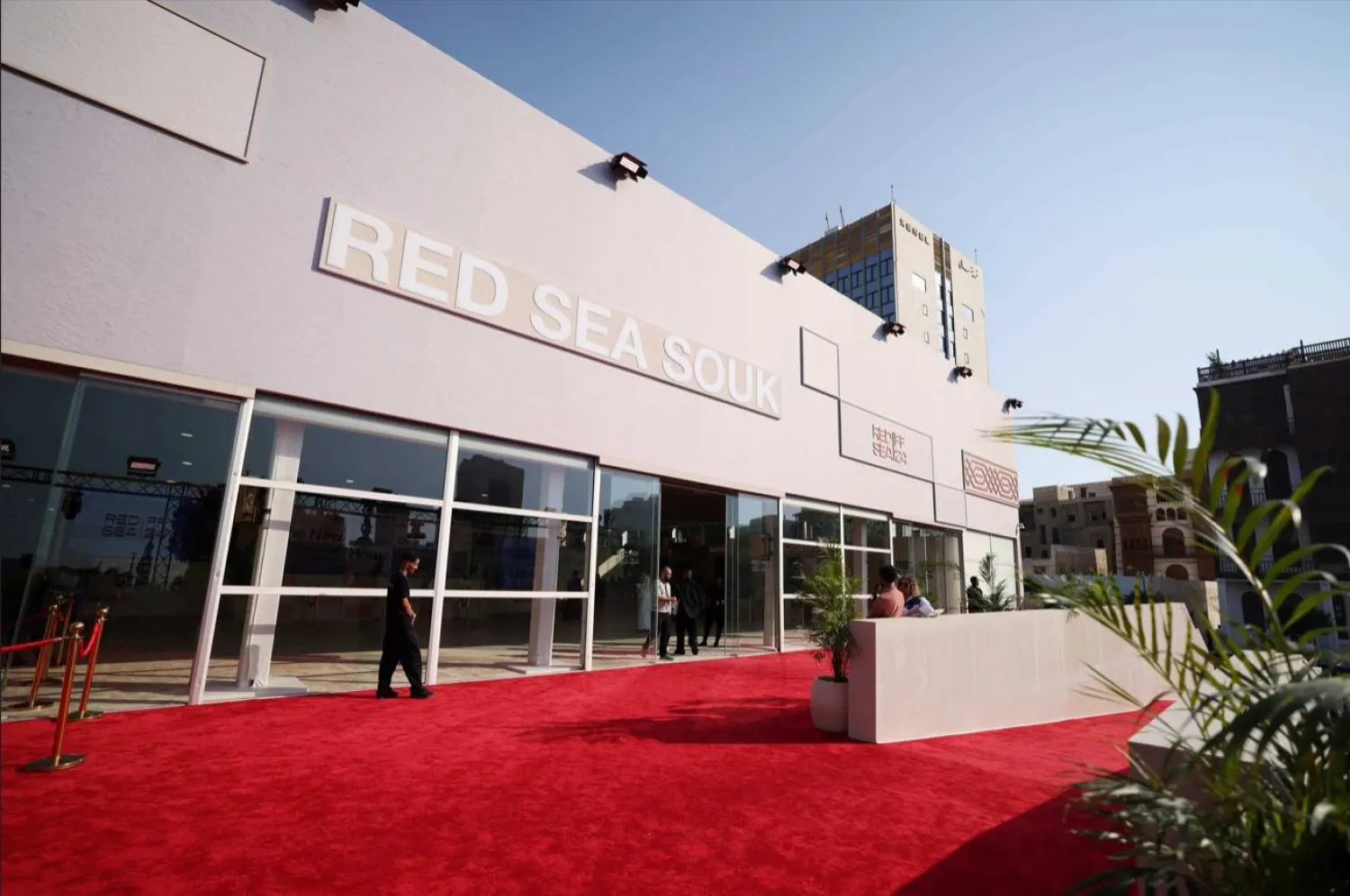 ‎⁨المواهب والمنتجون وصنّاع الأفلام تحت سقف واحد (إدارة المهرجان)⁩