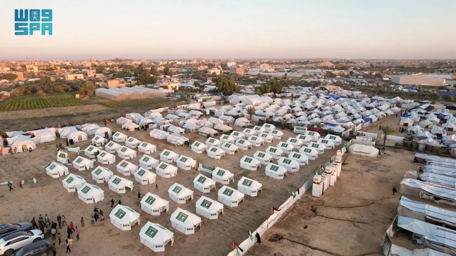 KSrelief expands aid efforts with new camp for families in Gaza. (SPA)