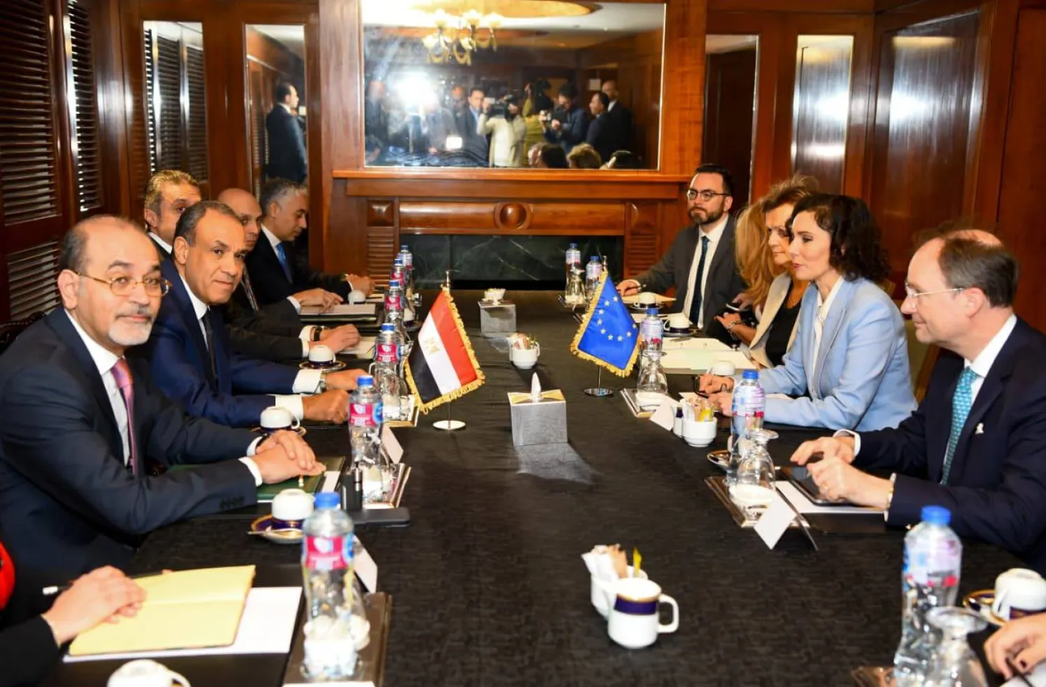 عبد العاطي أكد خلال لقاء مفوضة الاتحاد الأوروبي الخميس أهمية نفاذ المساعدات الإنسانية إلى السودان (الخارجية المصرية) 