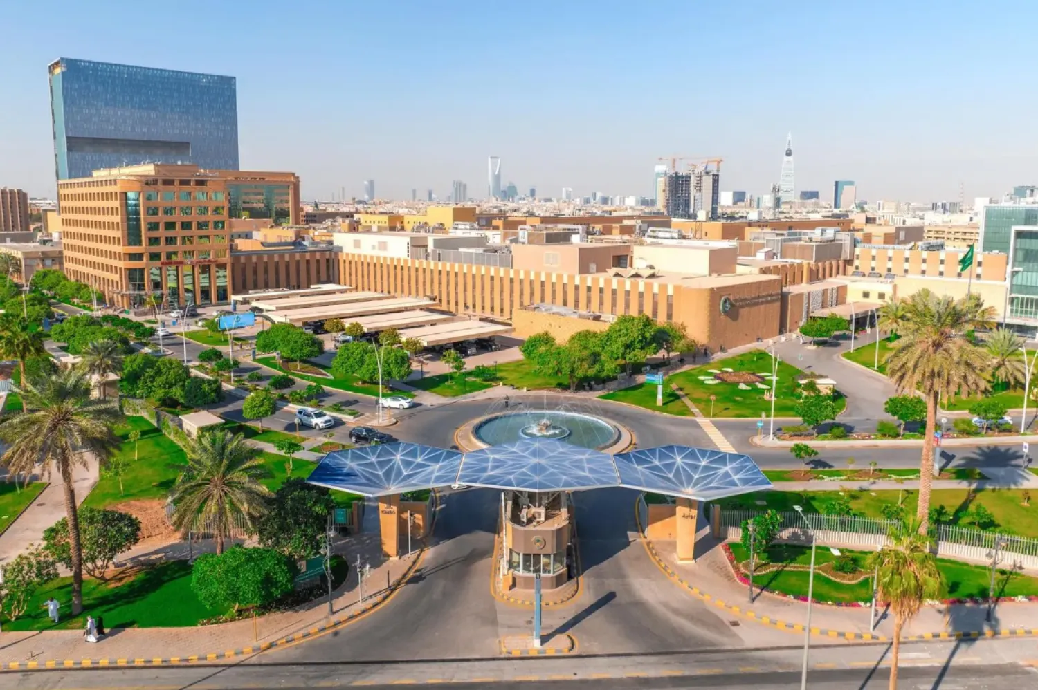  The event is an international gathering designed to foster knowledge exchange, advance the development of modern surgical practices, and contribute to the global discussion shaping the future of robotic surgery - SPA