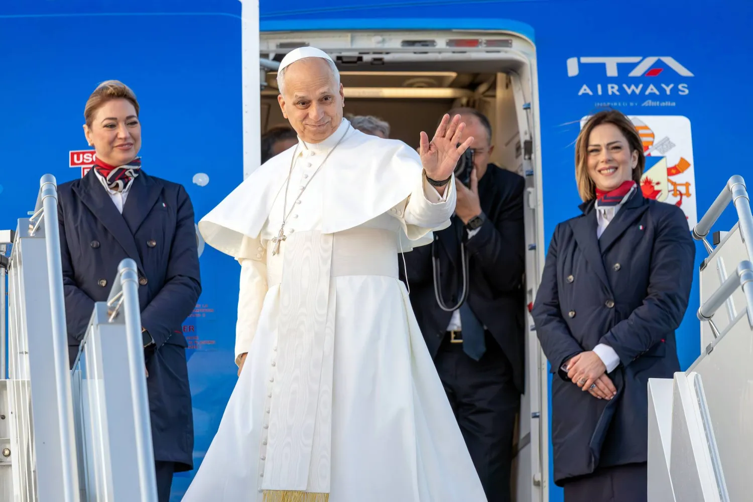 البابا ليو غادر الفاتيكان باتجاه ترميا في أولى زياراته الخارجية يوم 27 نوفمبر (د.ب.أ)