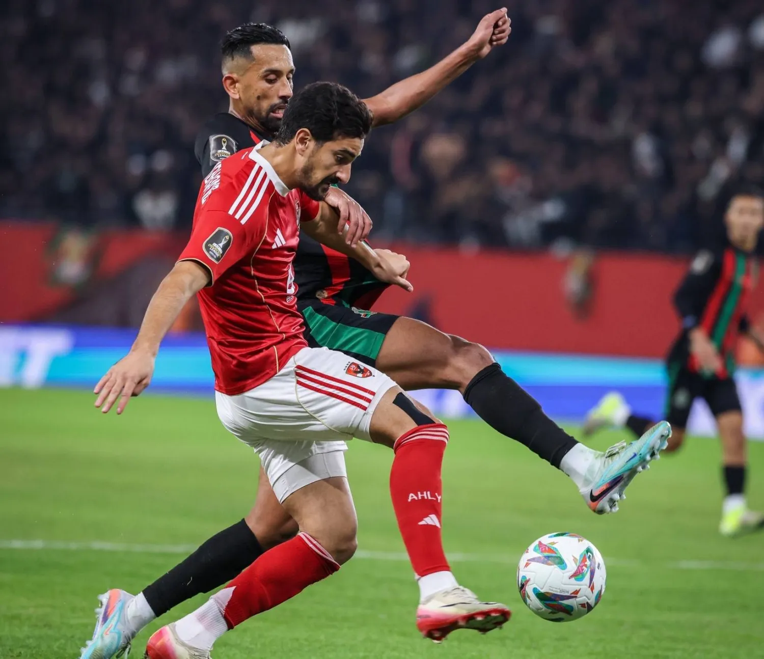 من المواجهة التي جمعت الجيش الملكي المغربي والأهلي المصري في الرباط (النادي الأهلي)