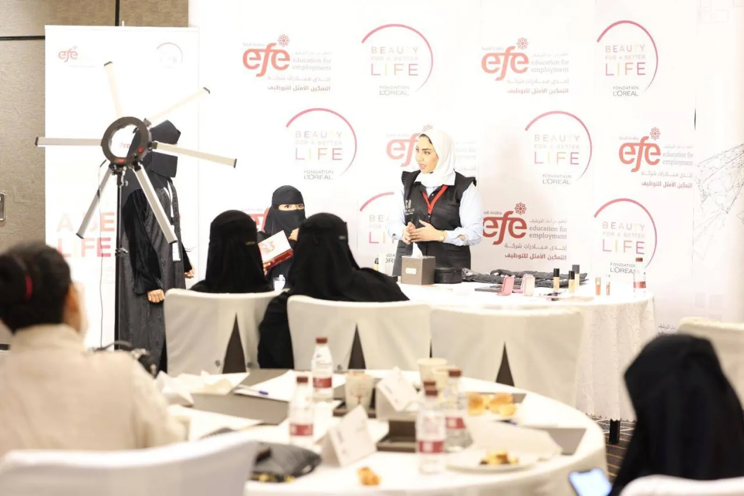 شراكة بين «لوريال» و«مؤسسة التعليم من أجل التوظيف»