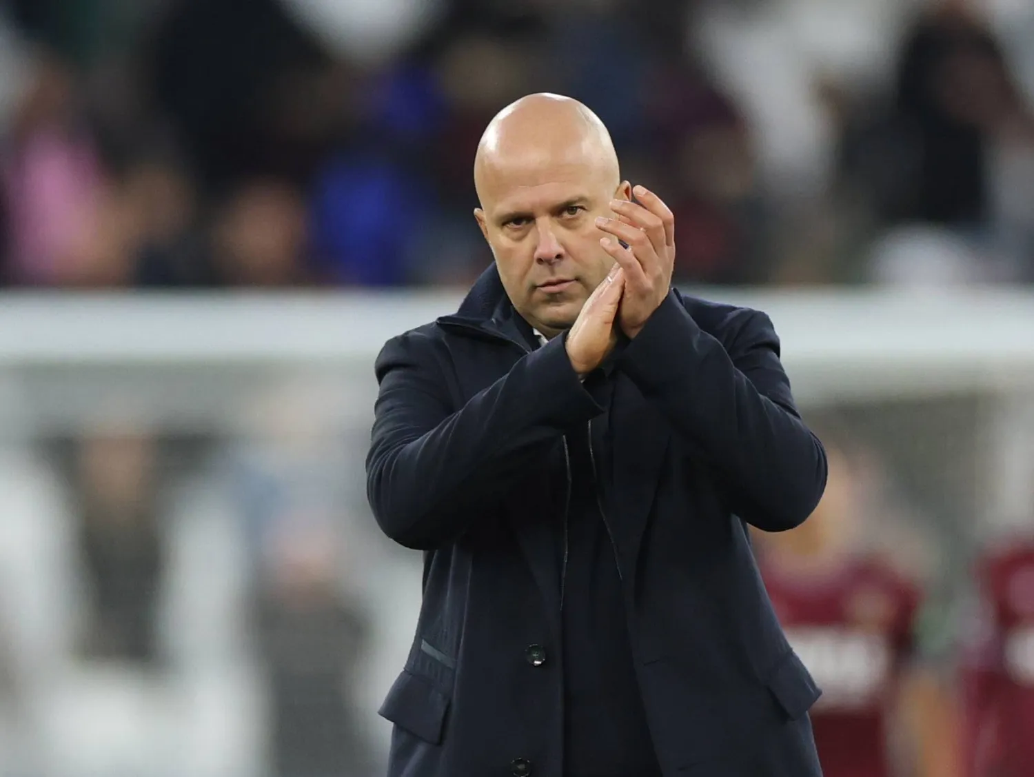 أرني سلوت المدير الفني لفريق ليفربول (إ.ب.أ)