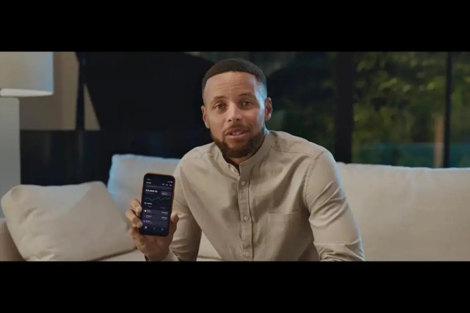 NBA yıldızı Stephen Curry, şirketten aldığı hisseler karşılığında FTX'in küresel elçisi olmuştu (FTX)