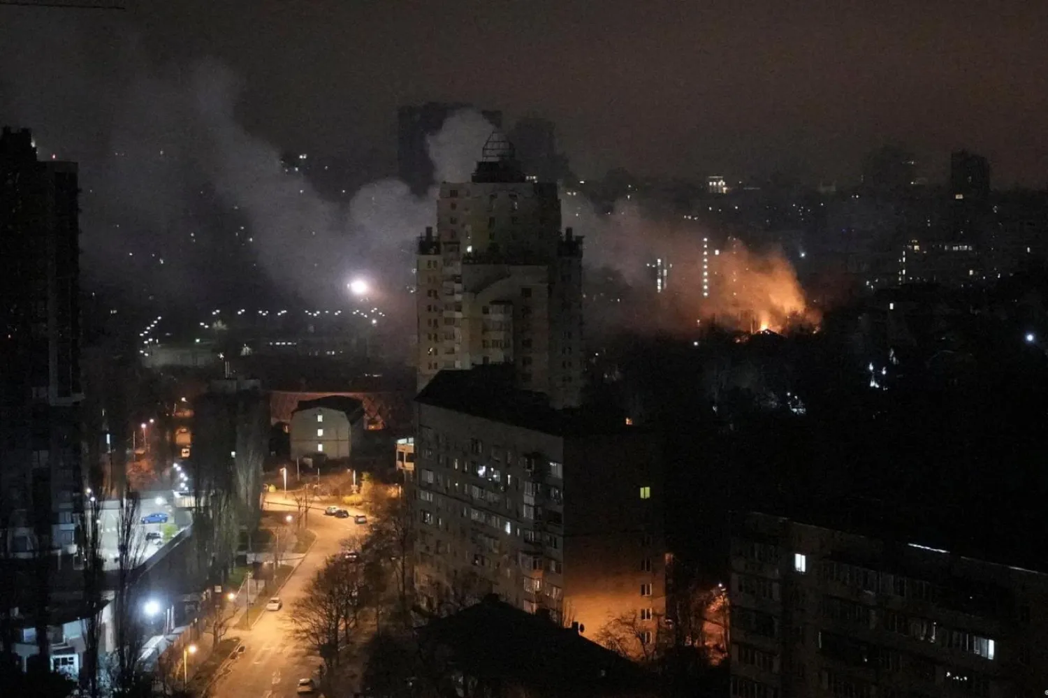 Rus ordusu, "barış planı" görüşmeleri sürerken dün gece Kiev'e saldırı düzenledi (Reuters)