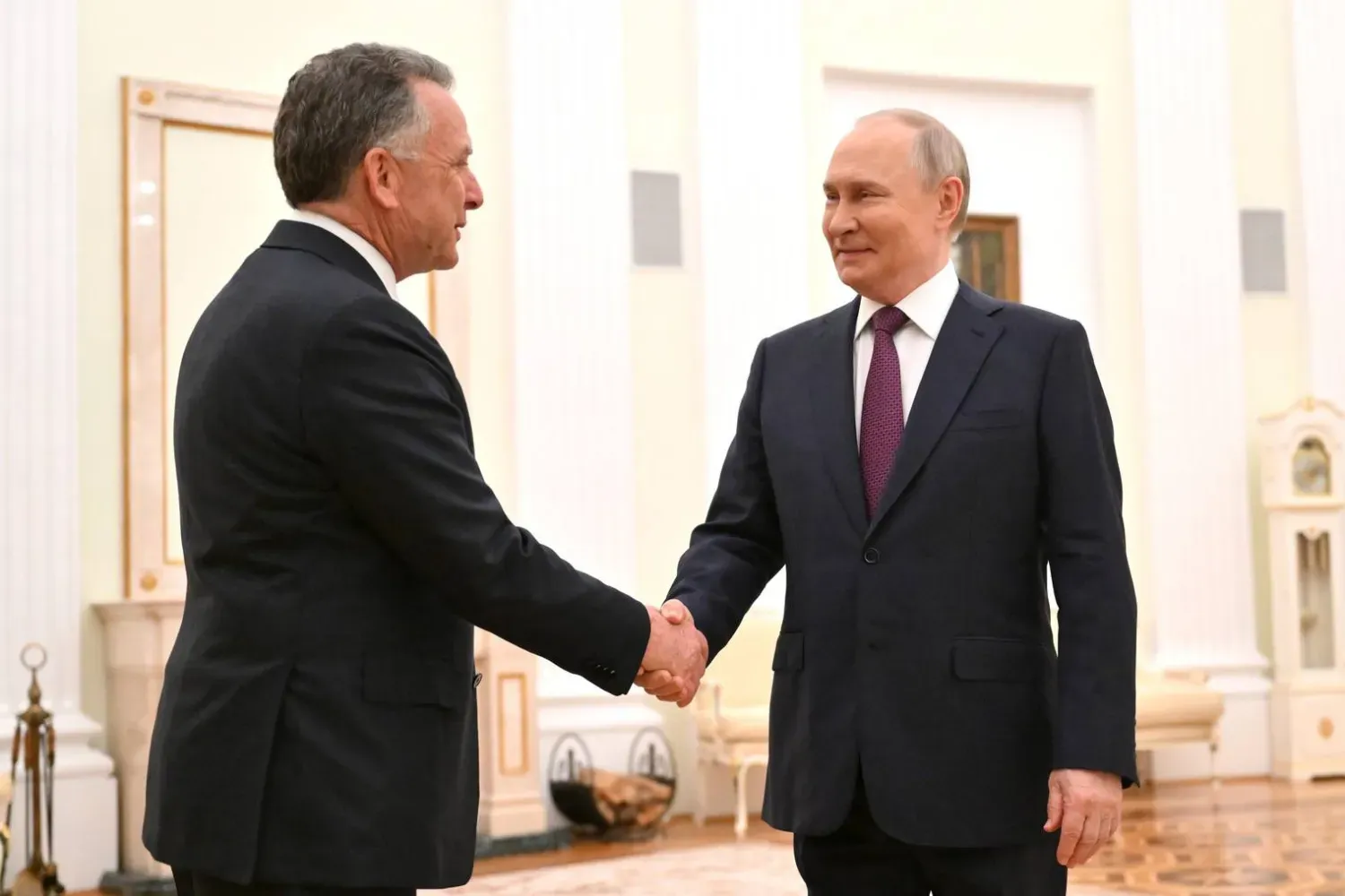 Rusya Devlet Başkanı Vladimir Putin, 25 Nisan 2025 tarihinde ABD Başkanı Donald Trump’ın Özel Temsilcisi Steve Witkoff'u Kremlin'de ağırladı. (DPA)