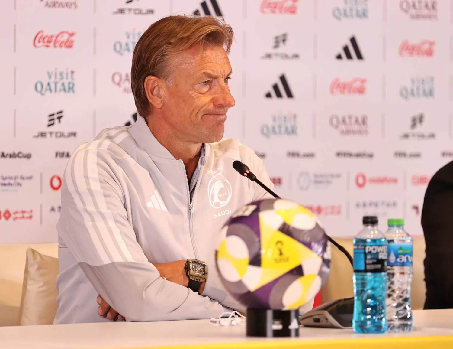 هيرفي رينارد مدرب المنتخب السعودي في المؤتمر الصحافي (تصوير: سعد العنزي) 