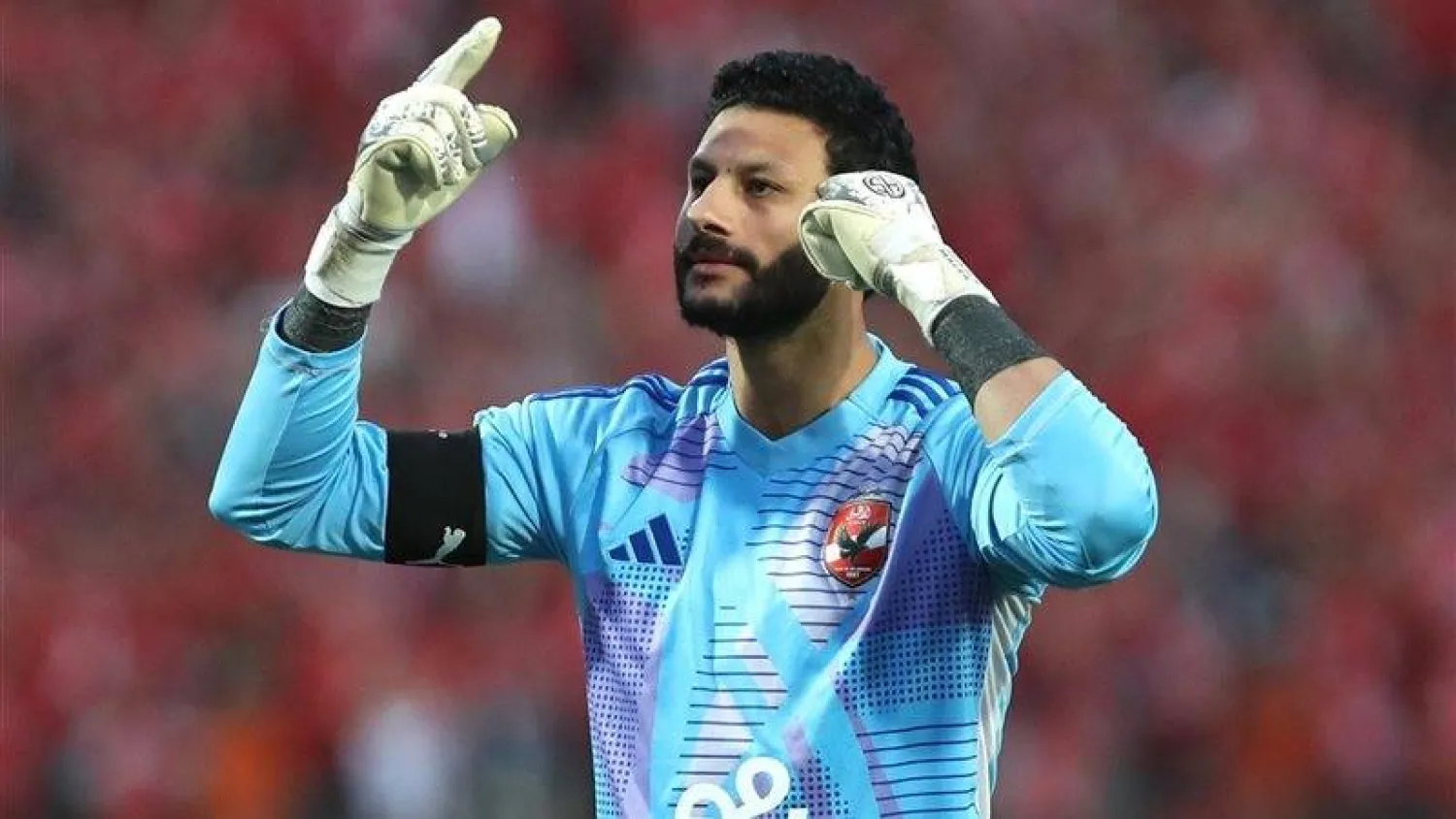 محمد الشناوي حارس مرمى فريق الأهلي ومنتخب مصر (النادي الأهلي)