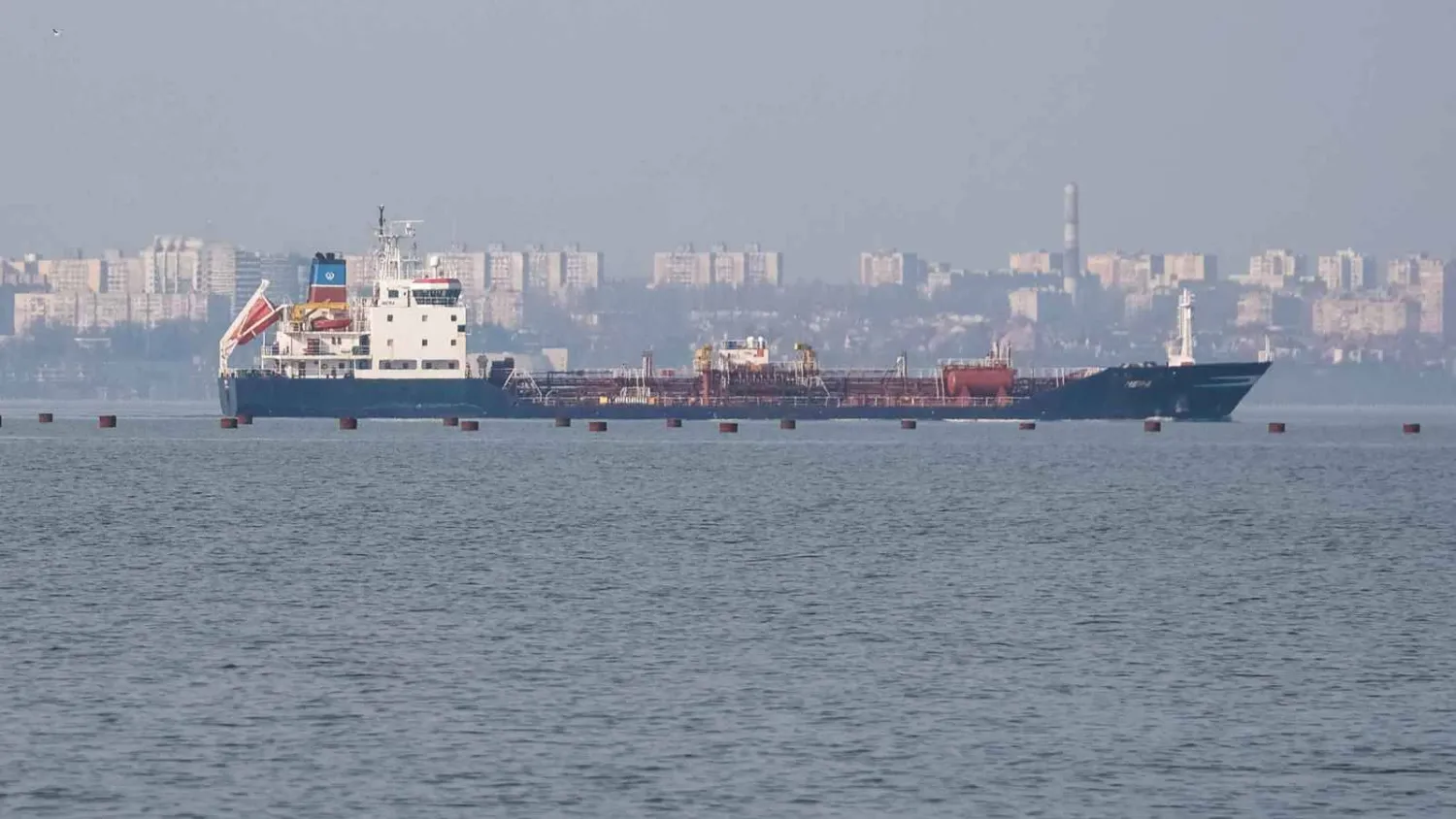 سفينة شحن في البحر الأسود (رويترز)