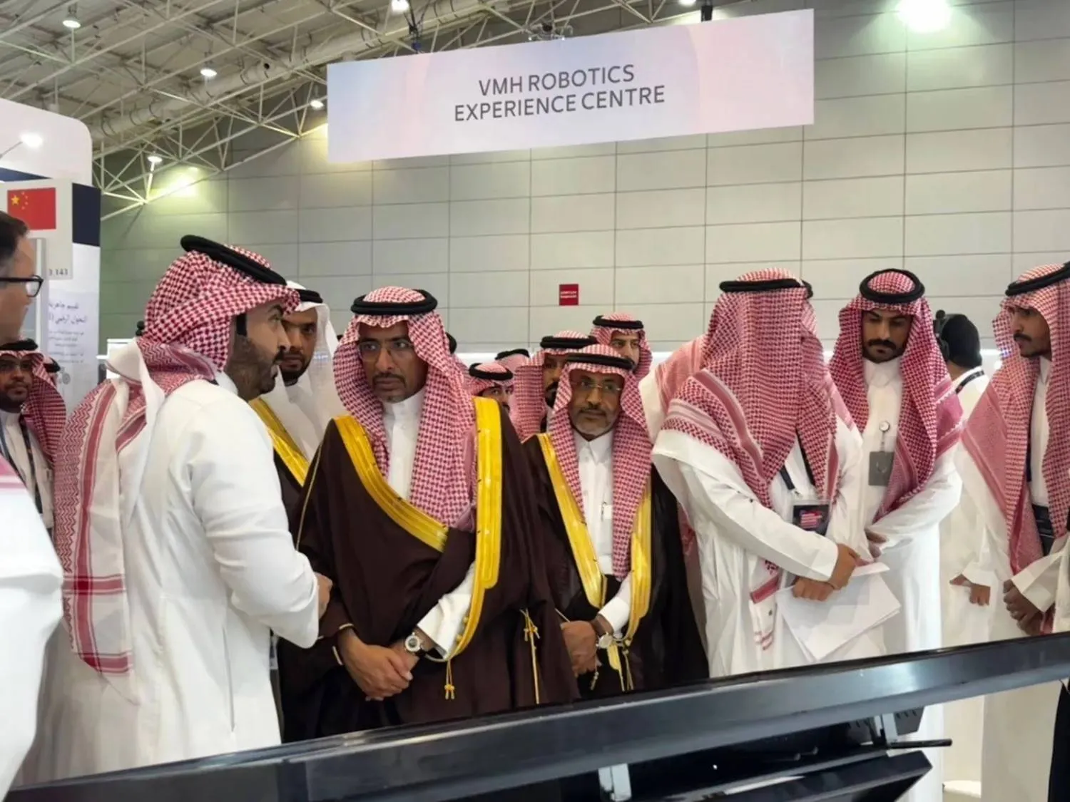 Alkhorayef tours the Saudi Industrial Transformation Expo 2025. (Asharq Al-Awsat) 