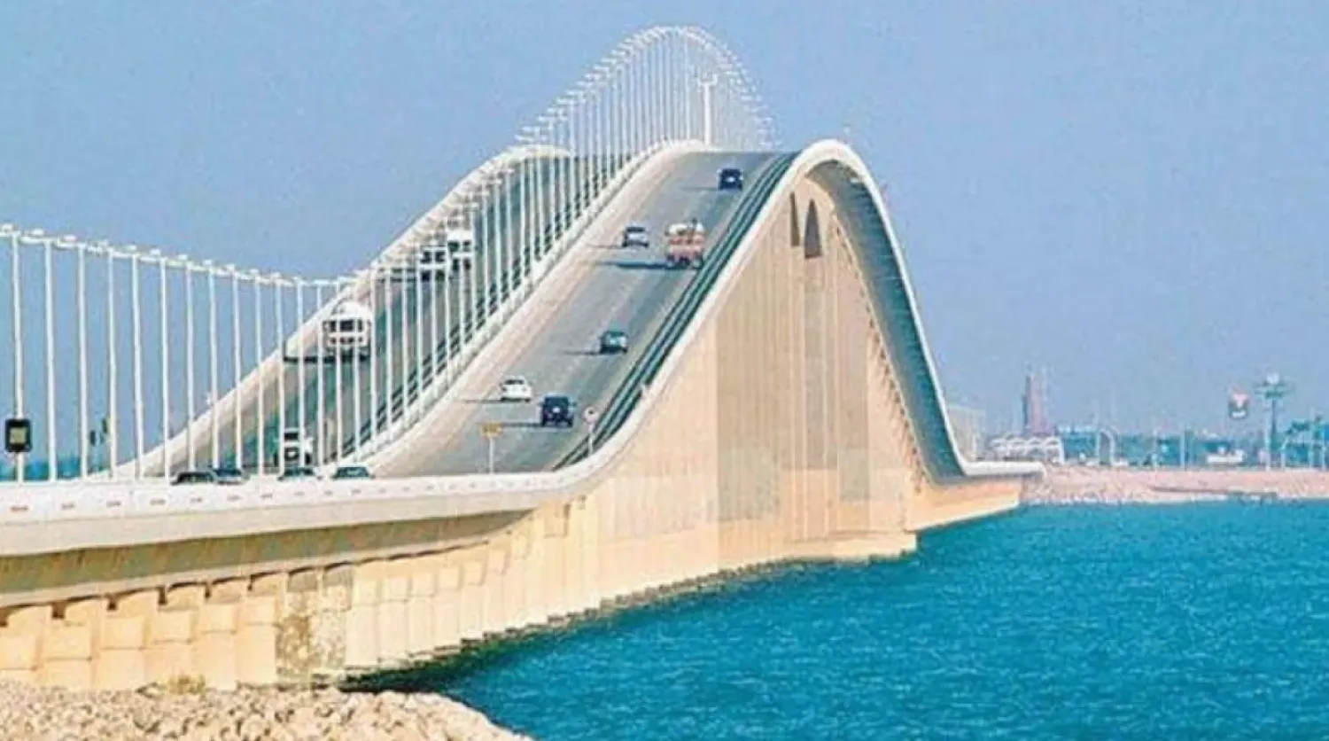 جسر الملك فهد الذي يربط بين السعودية والبحرين (الشرق الأوسط)