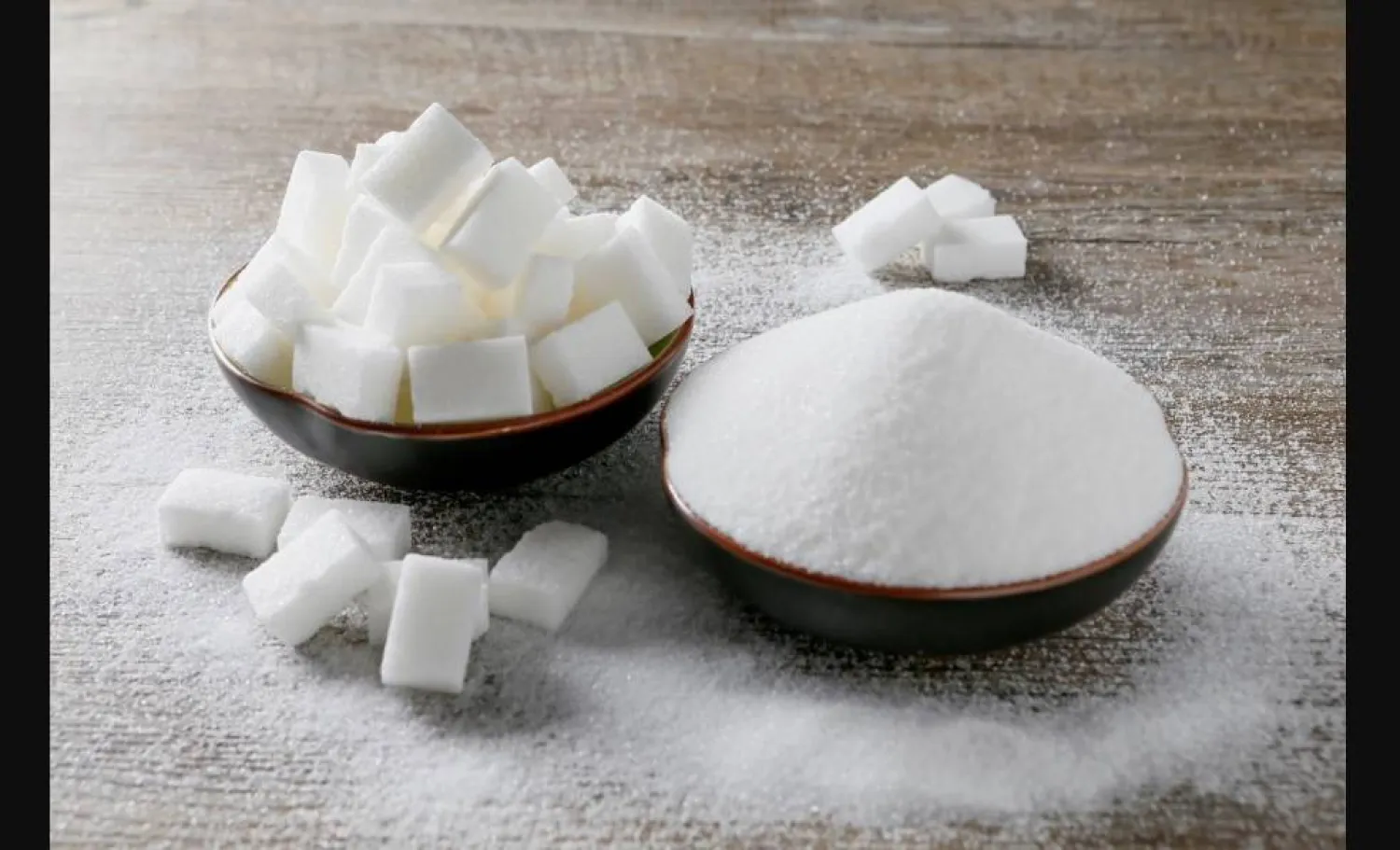 الكبد يحوّل السكر الزائد إلى أحماض دهنية عندما يفشل في التعامل مع كمية كبيرة من هذه المادة بالجسم (رويترز)