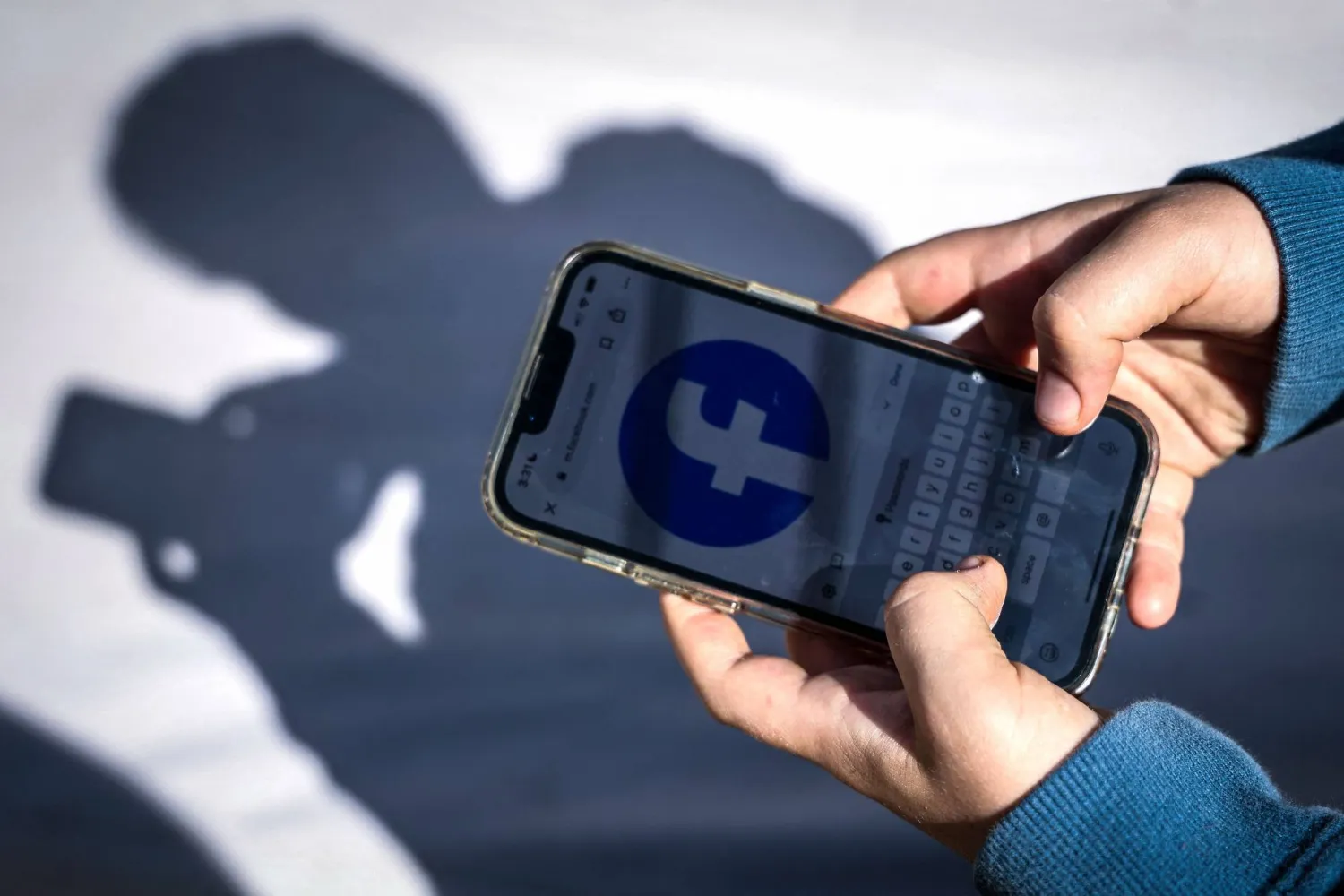 سباق مع الوقت قبل دخول قرار 10 ديسمبر حيّز التنفيذ (أ.ف.ب)