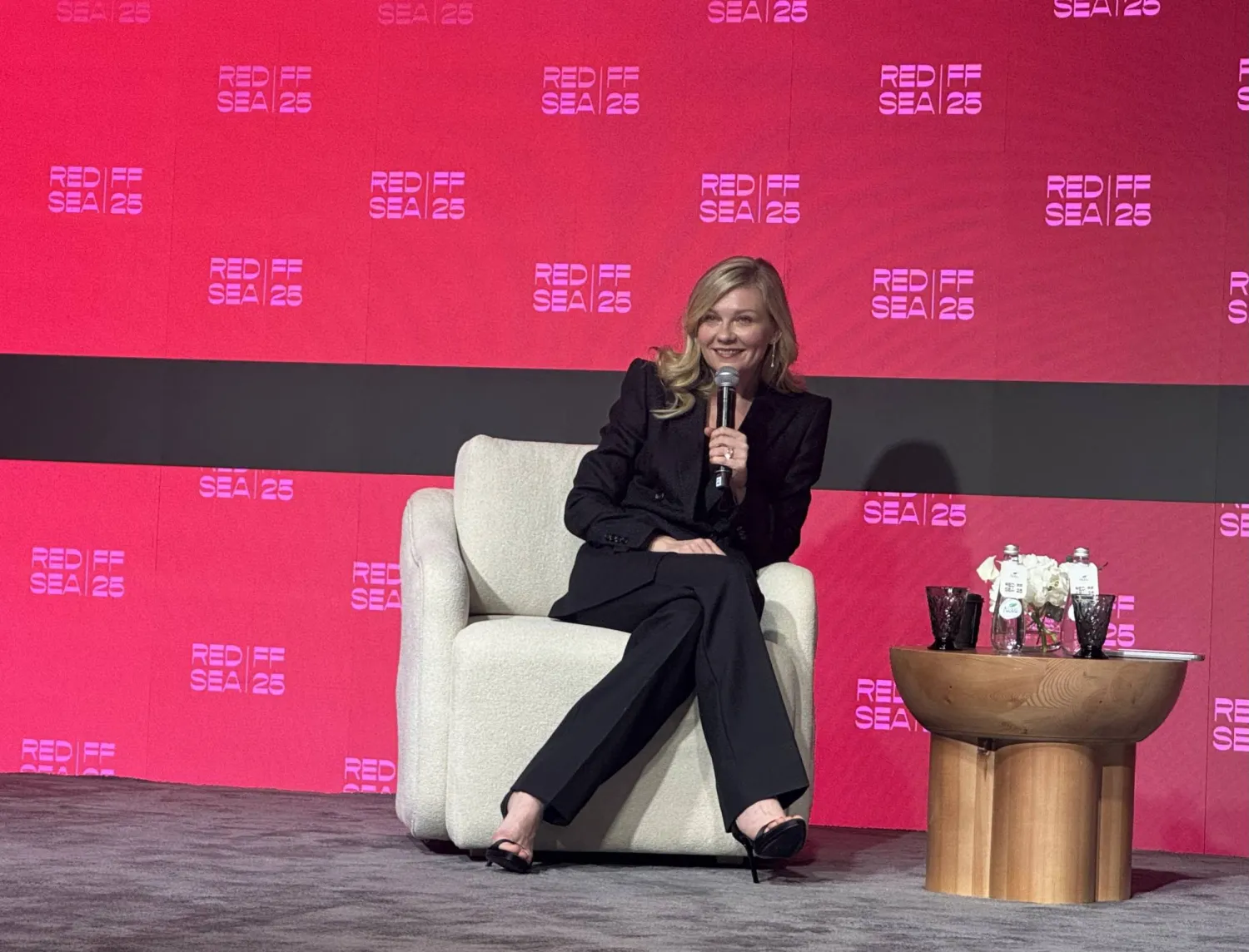 جلسة مليئة بالصدق والعمق (الشرق الأوسط)