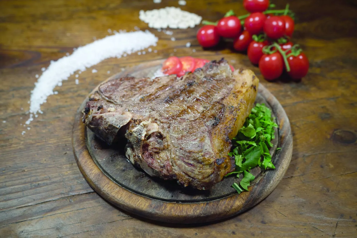 اللحم الأحمر هو الطبق الأساسي في فلورنسا (شاترستوك)