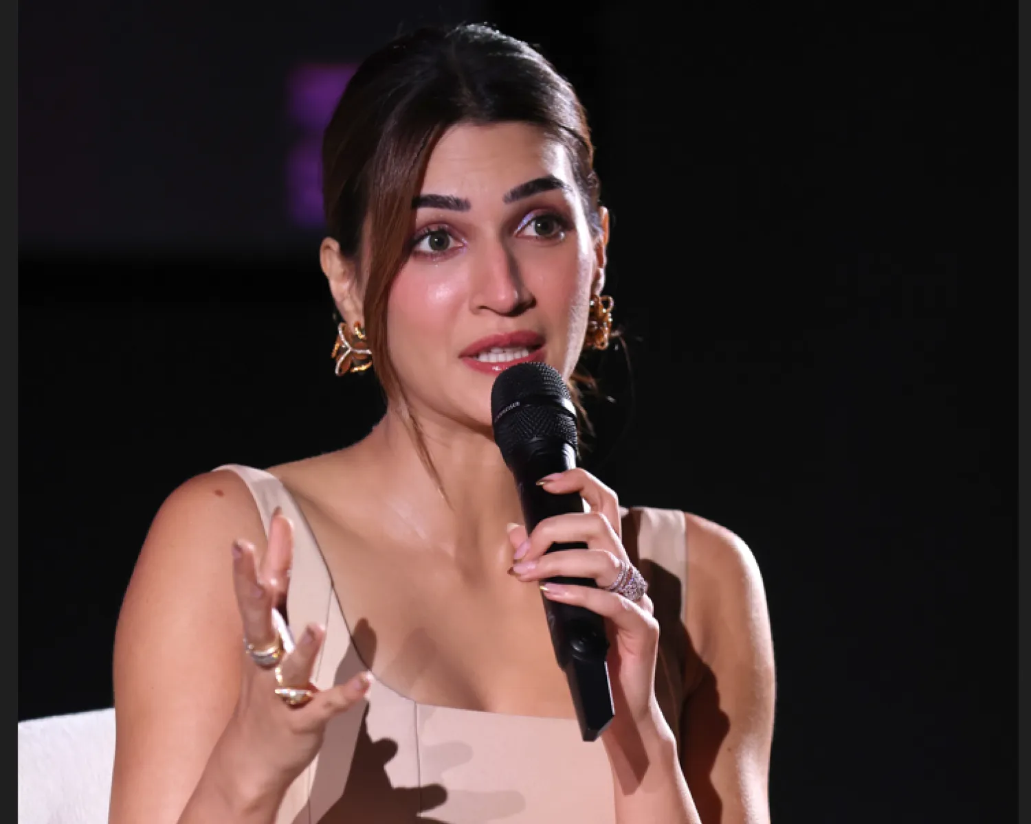 الفنانة الهندية تحدثت عن تجربتها في السينما (مهرجان البحر الأحمر)