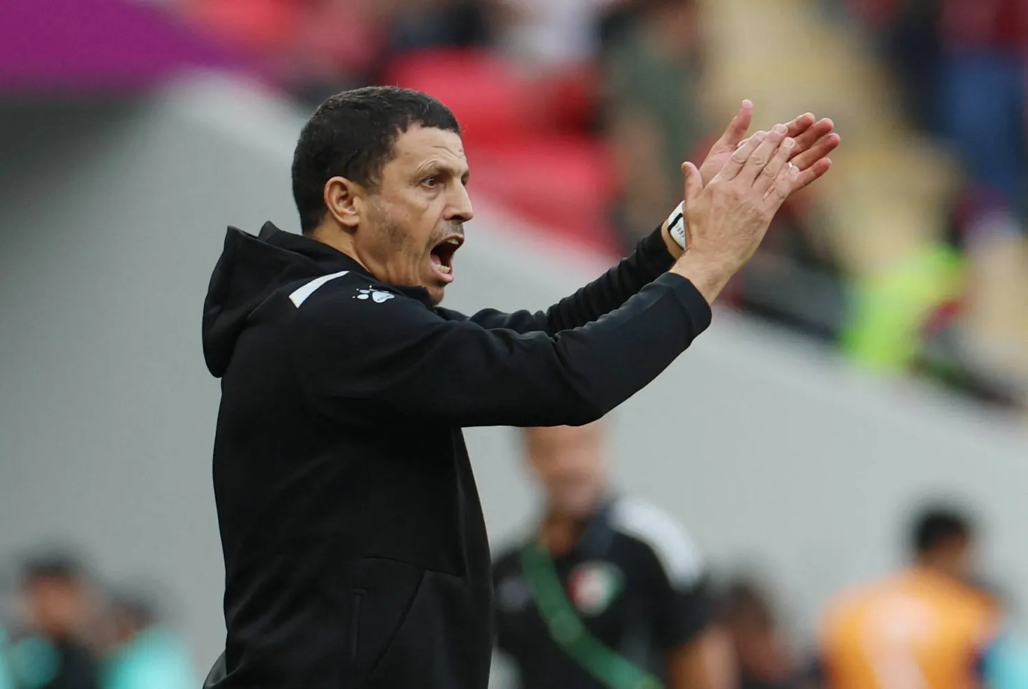 المغربي جمال السلامي المدير الفني لمنتخب الأردن (رويترز)